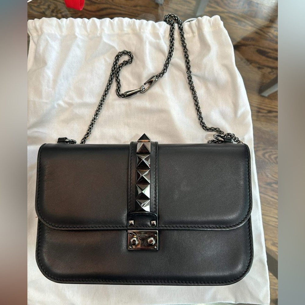 Valentino glam lock NOIR black leather crossbody shoulder bag MEDIUM